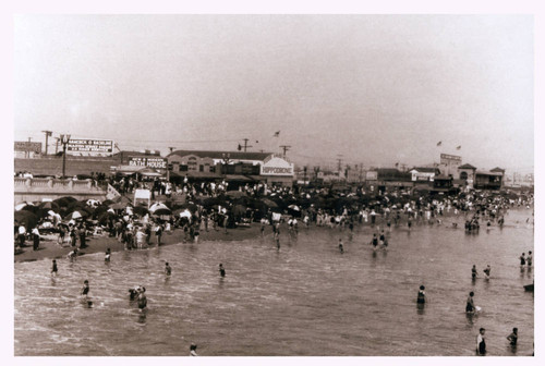 Belmont Shore beach