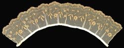 Antependium A with wide scalloped edges