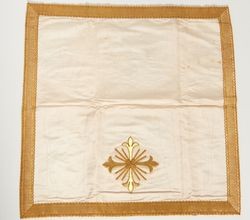 Fleur-de-lis chalice veil