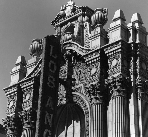 Detailed exterior, Los Angeles Theatre