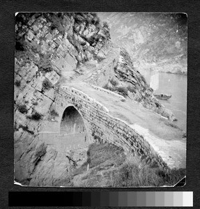 Roadway bridge along Yangtze River, Sichuan, China, ca.1900-1920