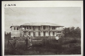 Doctor's house in Bonaku