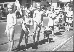Three daughters of Teresa and George Wetch and Alice Hansen Walker at Gala Days Parade, about 1940