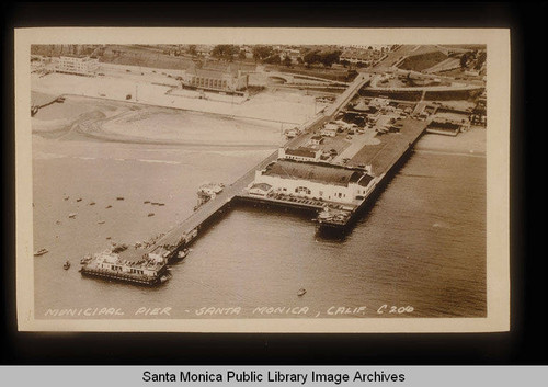 Aerial view of the Santa Monica Pier and Deauville Club