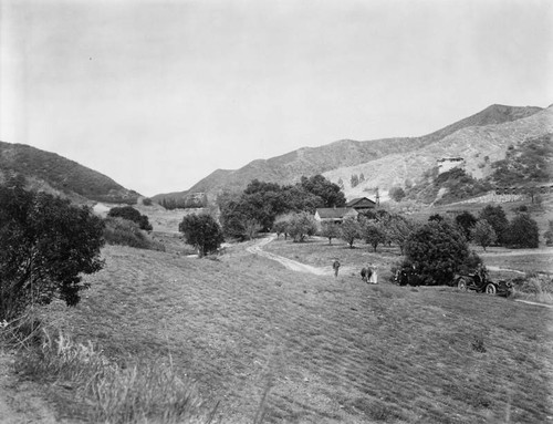 Coldwater Canyon, a view