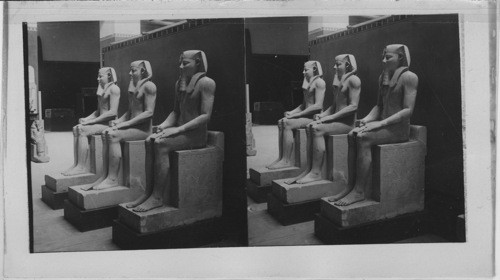 The Statues of King I gsevrtisen XII Dynasty in Museum at Cairo