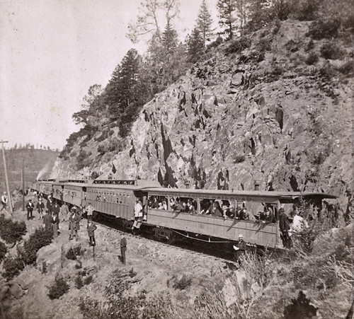 1328. C. P. R. R. Train at Cape Horn