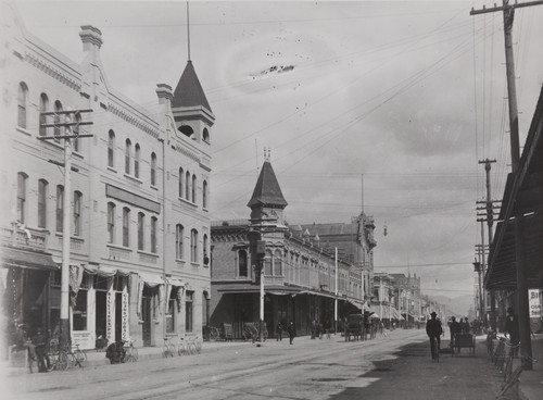 Hickox photograph of Fourth Street in Santa Ana