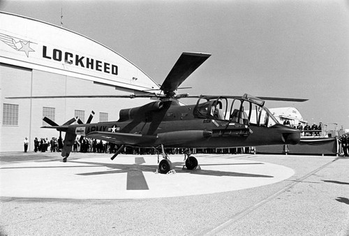 Lockheed hangar at Van Nuys Airport, 1952