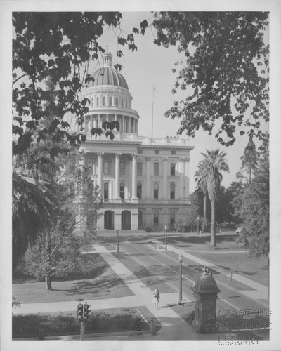California State Capitol from the West