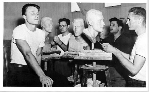Students in sculpture class
