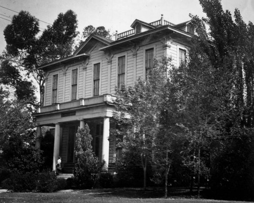 Widney Hall at U.S.C., exterior view