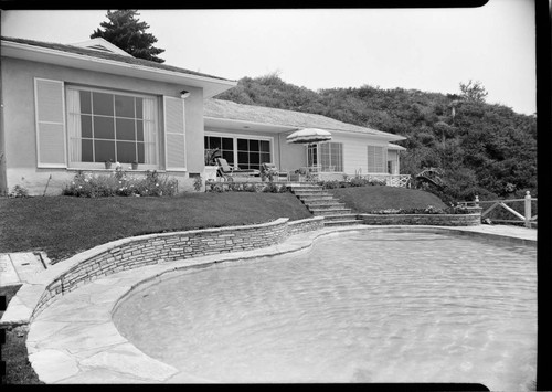 Moss, Jack, residence. Exterior and Swimming pool