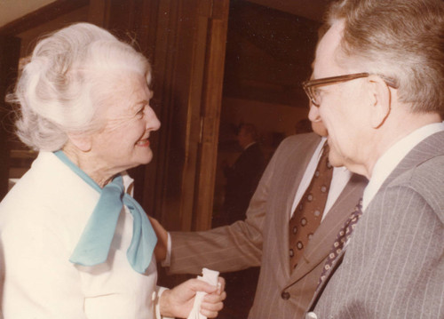 President Banowsky and Justice Harry A. Blackmun greeting a guest (Color)