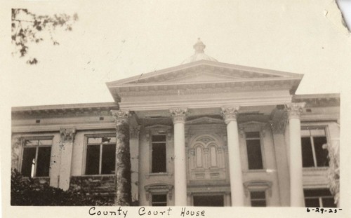 Santa Barbara 1925 Earthquake damage - County Courthouse