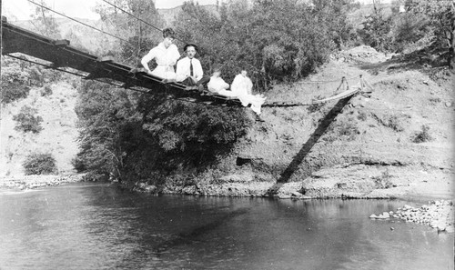 Butte creek foot bridge