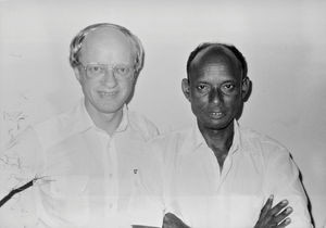 Generalsekretær i Dansk Santalmission, Jørgen Nørgaard Pedersen med synodeformand, pastor Dhoroni Bormon, Bangladesh Lutherske Kirke/BLC, Birganj. September 1986