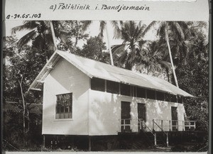 Temporary policlinic in Kwala Kapuas