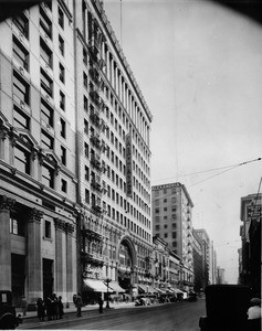 Arcade Building, west side of Spring Street, looking north from Sixth Street, Los Angeles, 1929
