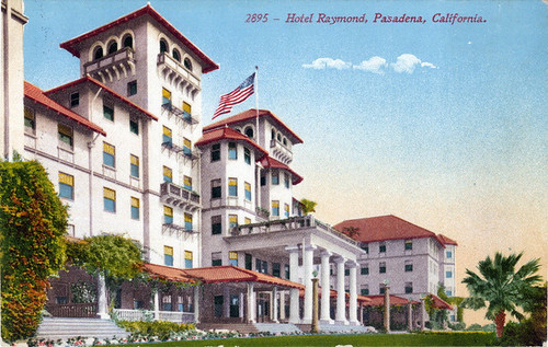 Postcard: Second Raymond Hotel