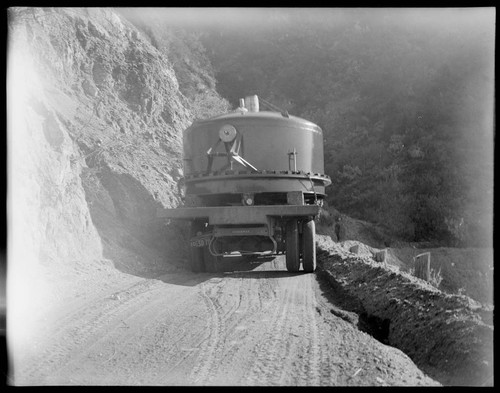 Transportation of an aluminizing tank by truck to Mount Wilson Observatory