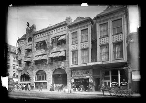 Los Angeles Times Building, First Street and Broadway, ca.1905