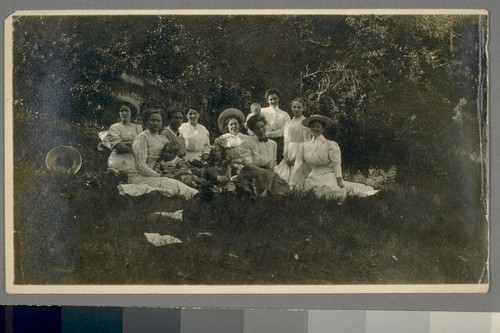 [Picnic scene.]