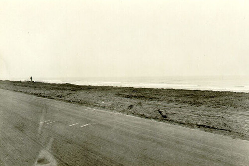 [View of Ocean Beach from Great Highway, opposite Taraval]
