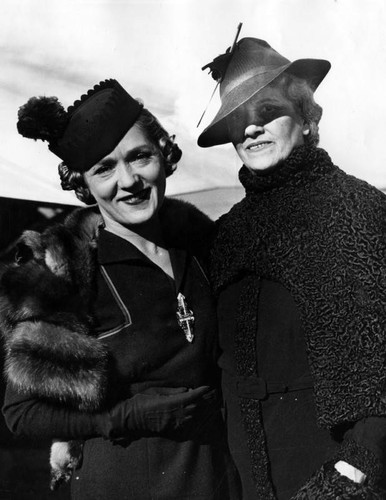 Mary Pickford with future mother-in-law