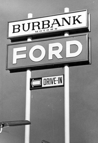 New Ford Dealership in Burbank