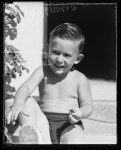Baby's head, Southern California, 1935