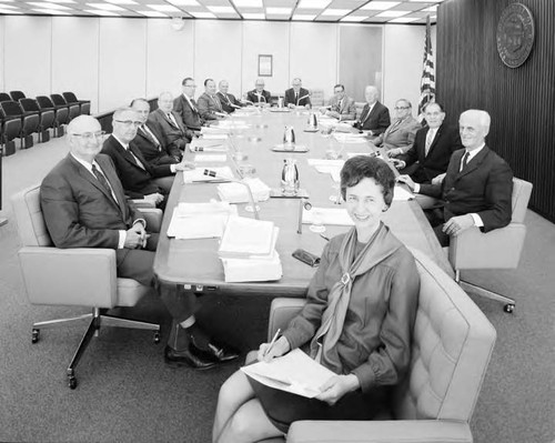 Photo of Board and Management before a meeting