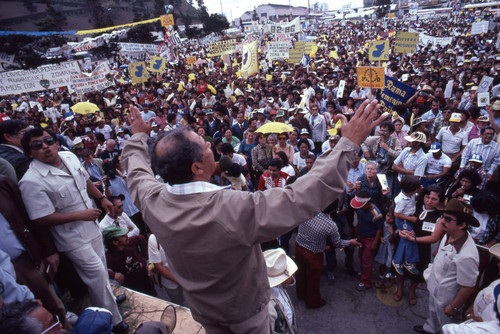 A crowd for presidential candidate Ángel Aníbal Guevara, Guatemala City, 1982