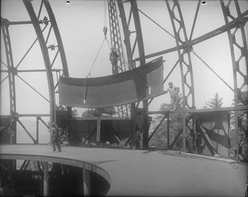 Installation of a section of the main girder for the 100-inch telescope dome, Mount Wilson Observatory