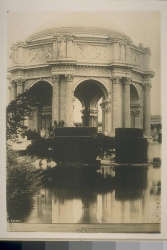 H254. [Rotunda, Palace of Fine Arts (Bernard R. Maybeck, architect).]