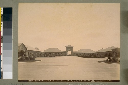 Court Yard from the North, Leland Stanford Jr. University. Palo Alto, Cal. 5810. [Photograph by Isaiah West Taber.]