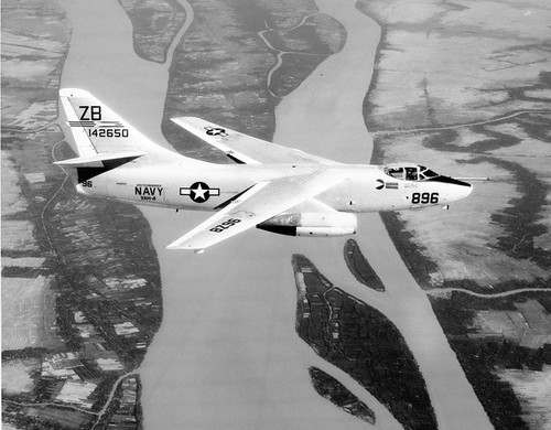PictionID:45243073 - Catalog:16_006515 - Title:Douglas A-3B (1963 version of A3D-2) US Navy photo
