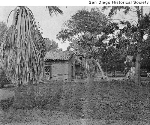 An adobe home in Coronado