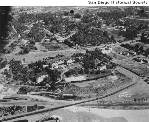 Aerial view of the Del Mar Hotel and the surrounding lands