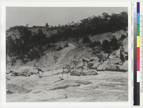 Karuk fishing platform at Amaikiara