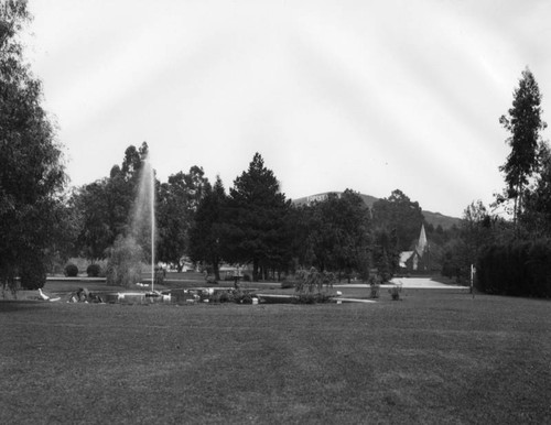 Forest Lawn fountain