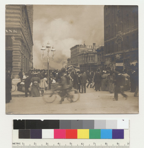 [Street scene during fire, following earthquake of April 18, 1906. San Francisco.]