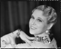 Peggy Hamilton modeling jewelry, 1930