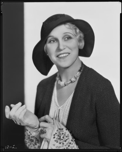 Peggy Hamilton modeling a Hortense hat with a wide brim, 1931