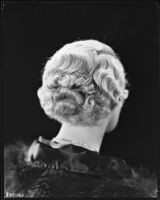 Peggy Hamilton modeling a hairstyle, 1931