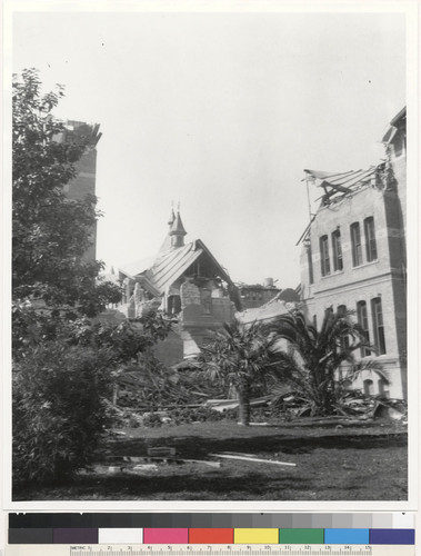 East end administration building on lt [left]; West end of Male Ward Bldg on right; South end female ward building in distance. [Agnews Insane Asylum, Santa Clara Co.]