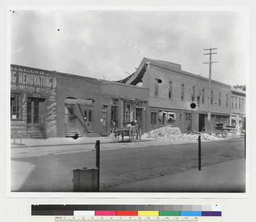 9th Street facing east from Broadway, Oakland