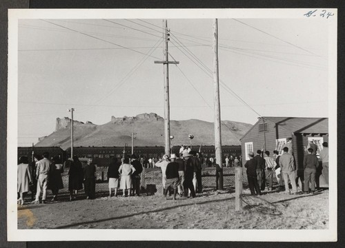 Crowd watches entrainment of segregees. Newell, California
