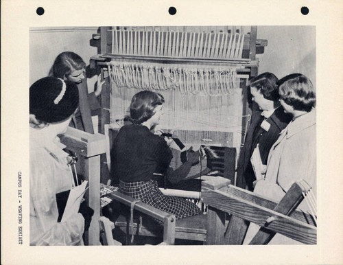 Women around a loom, Scripps College