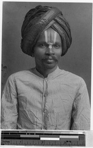 Portrait of an Indian man, India, ca. 1900-1920